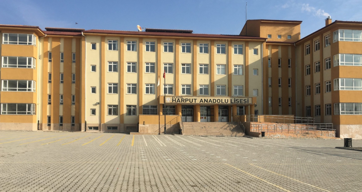 Satır, bıçak, mermi! Lisede facia son anda önlendi