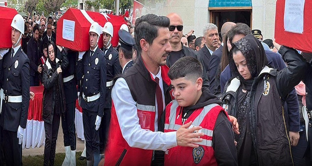 Şehit eşinin tabutunu omuzladı!