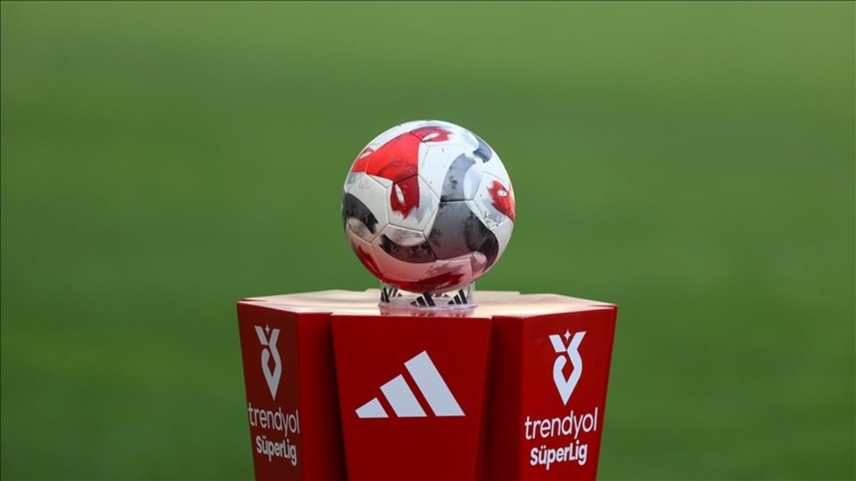 Süper Lig’de 32. hafta heyecanı! Küme düşme hattında 4 maç CANLI