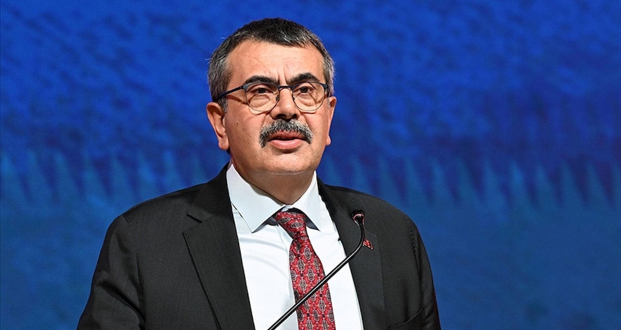 Tekin’in çifte standardı
