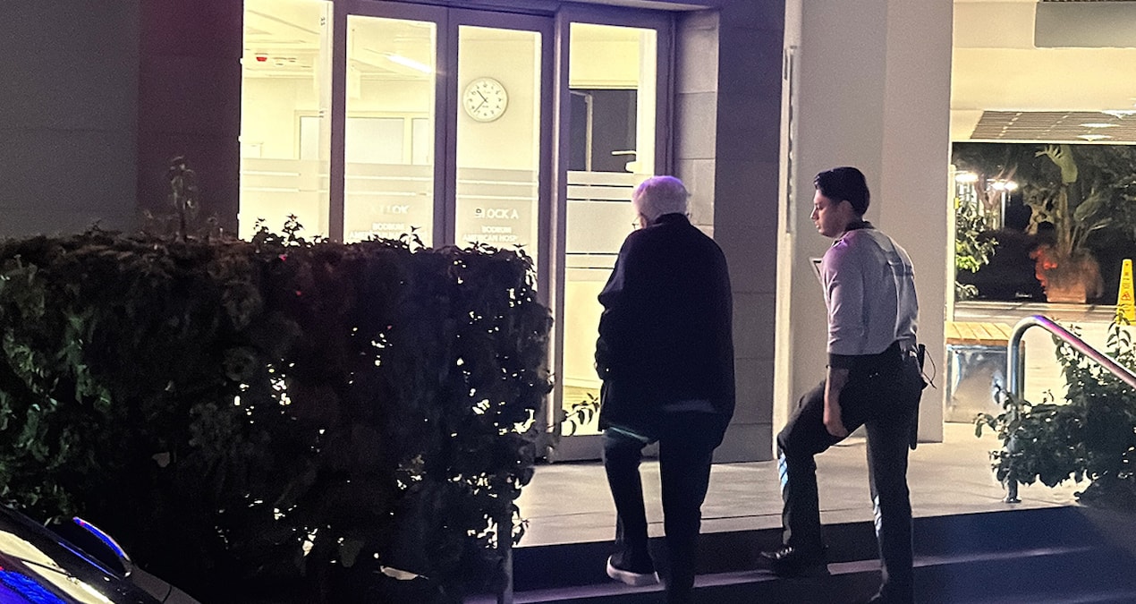 Zülfü Livaneli’nin eşi Ülker Livaneli hastaneye kaldırıldı