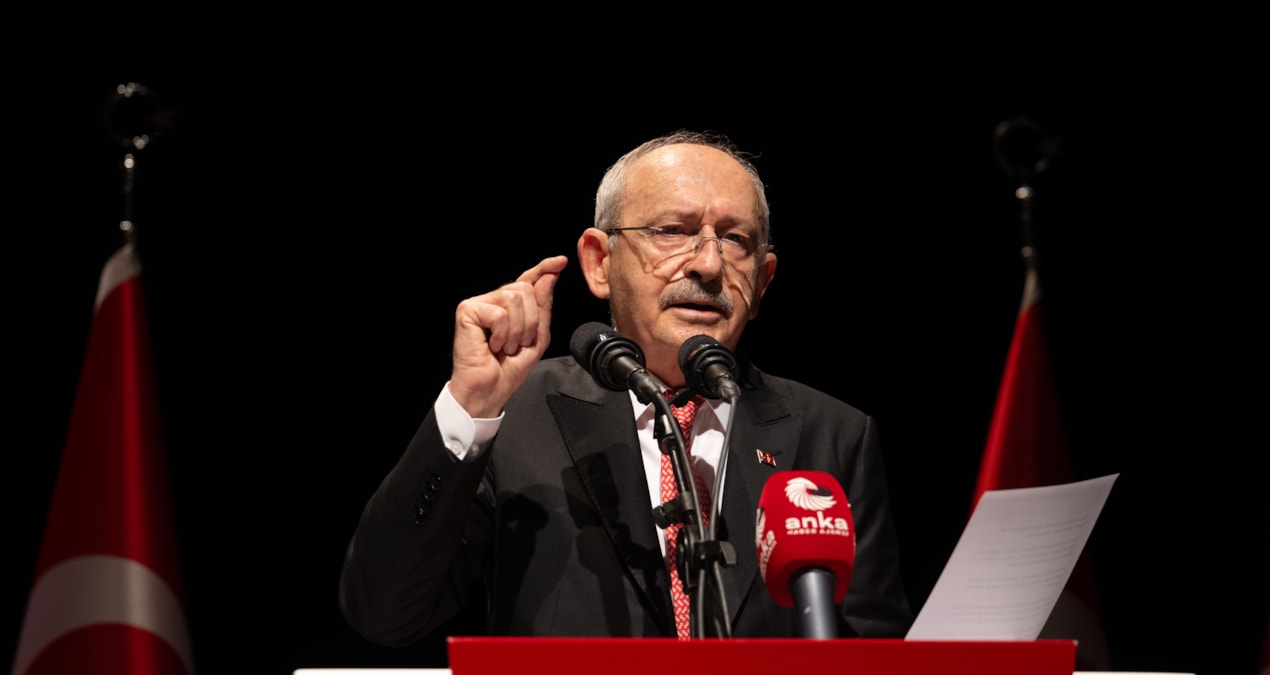 Kürsü ısrarı ters tepti! Kılıçdaroğlu’nu korkutan ihtimal