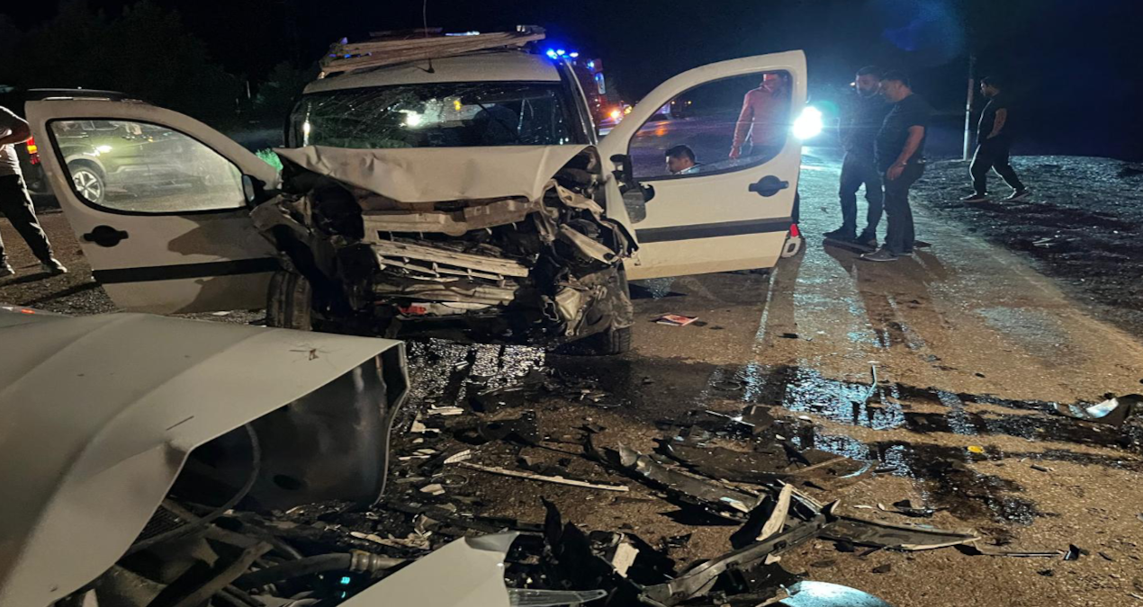 Sivas’ta feci kaza: 8 kişi yaralandı