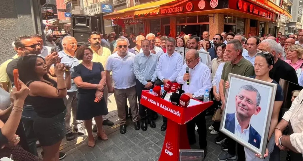 Aydın’da Çerçioğlu pankartıyla toplu istifa