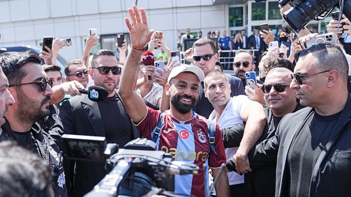 Dünya Salah’ın Trabzonspor’a transferini konuşuyor! İşte atılan manşetler