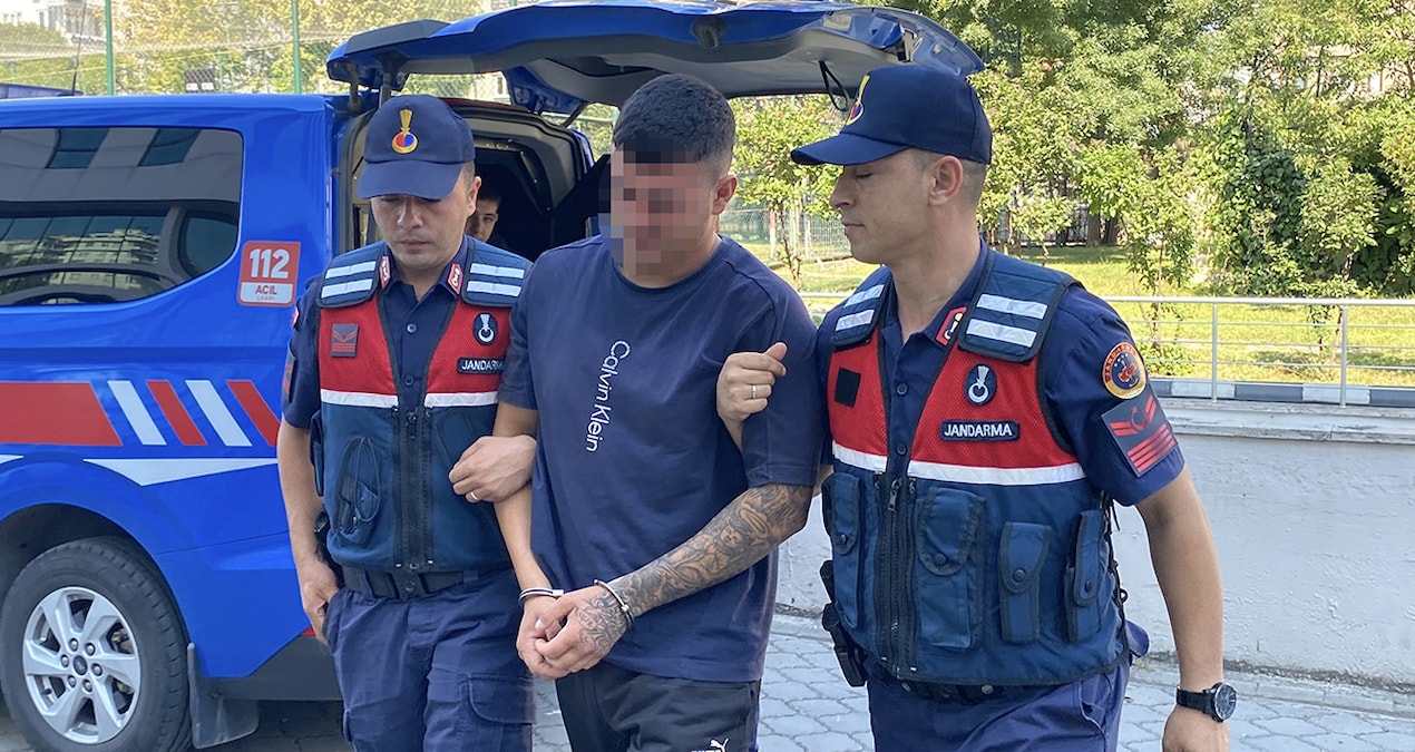 Evinden zorla alıp, götürdükleri boş arazide taşla darbettiler