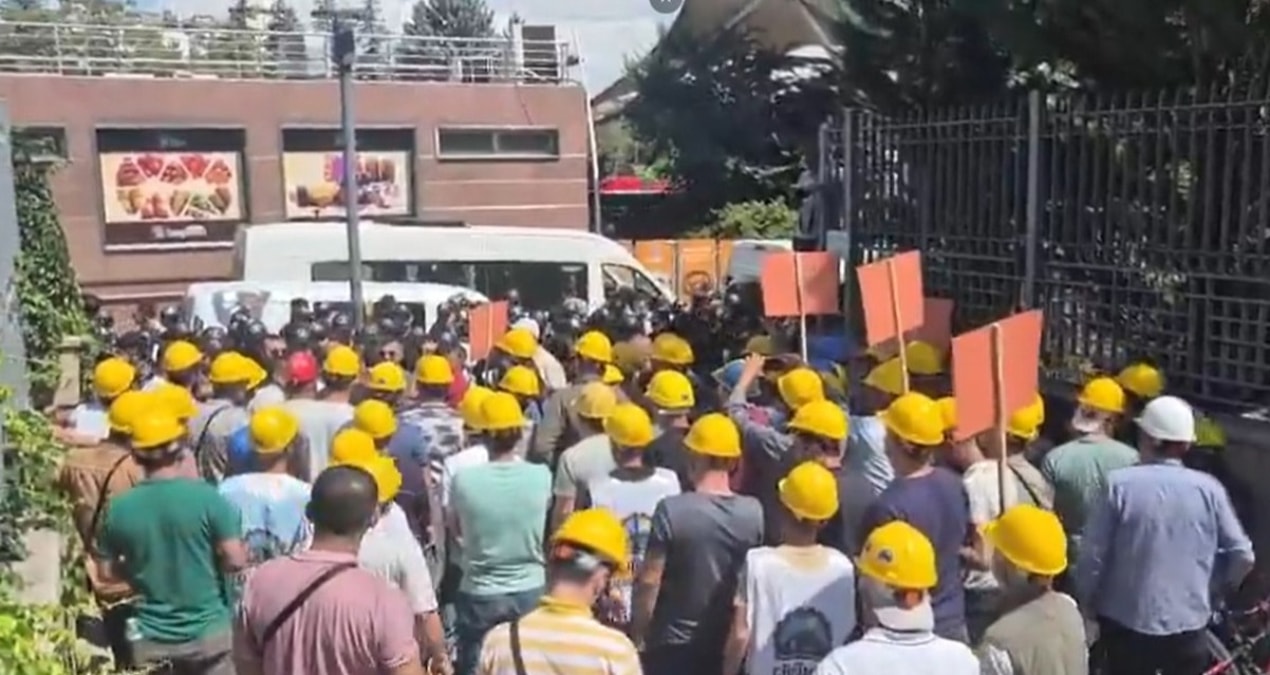 Madenci devletine sığamadı!