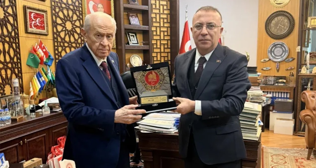 MHP’de imza atmayan vekilden çok çarpıcı paylaşım: Bir canım var